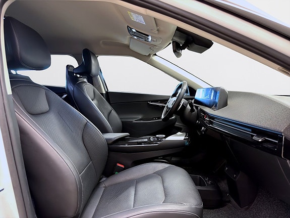 Kia EV6 12 of 16