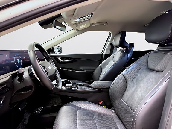 Kia EV6 13 of 16