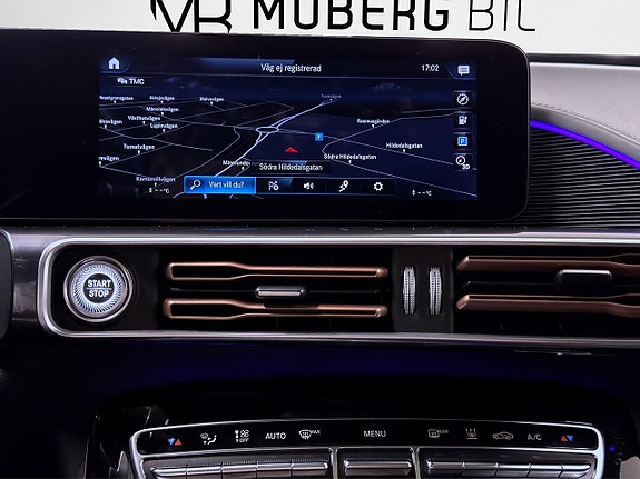 Mercedes-Benz EQC400 16 of 18