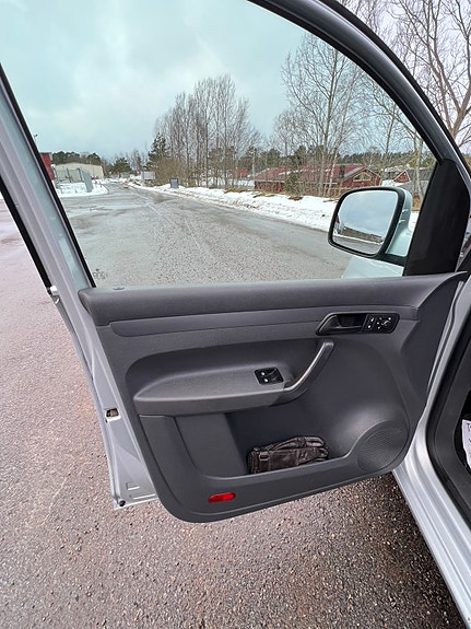 Volkswagen Caddy Maxi 9 of 10