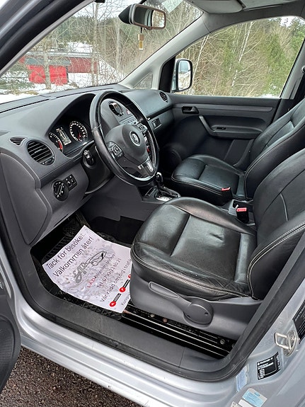 Volkswagen Caddy Maxi 8 of 10