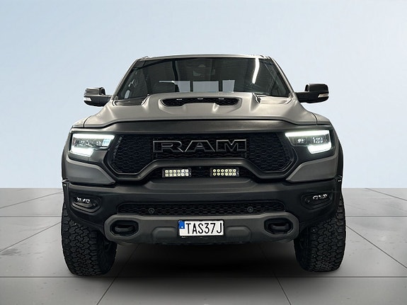 Dodge RAM 1500 2 of 5