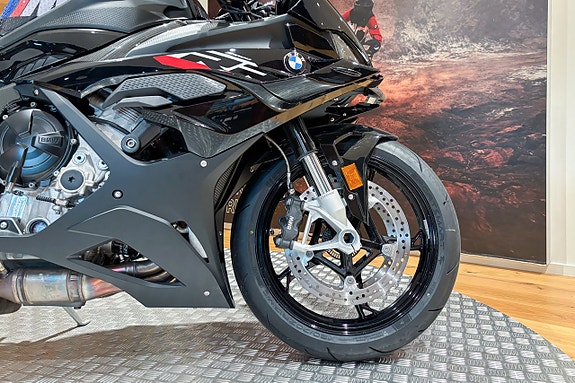 BMW S 1000 RR |Carbon frame cover|Bonomici racing|Endast 500 mil| 5 of 5