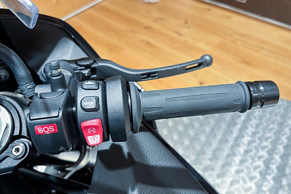 BMW S 1000 RR |Carbon frame cover|Bonomici racing|Endast 500 mil| 11 of 12