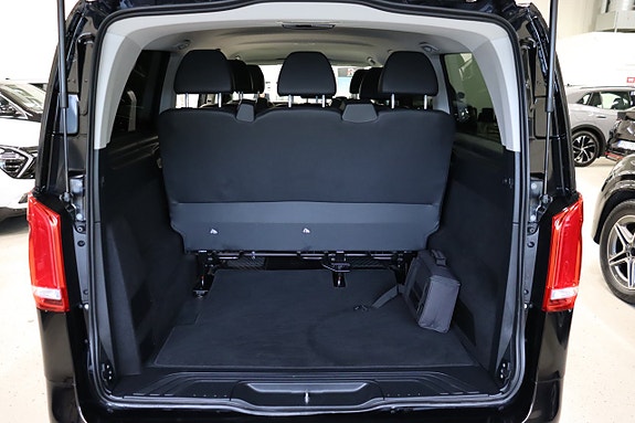 Mercedes-Benz eVito Tourer 24 of 27