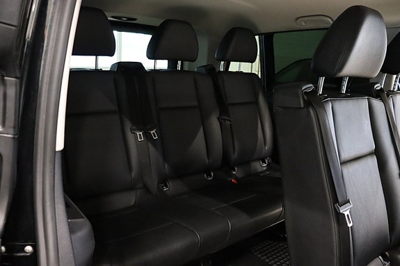 Mercedes-Benz eVito Tourer 23 of 27