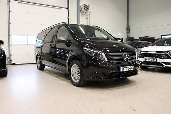 Mercedes-Benz eVito Tourer 3 of 5