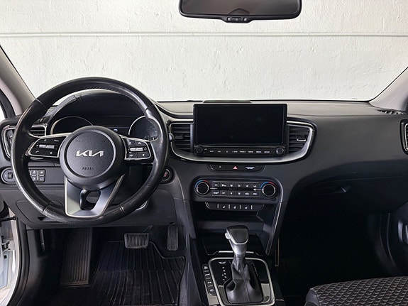 Kia Ceed 10 of 17