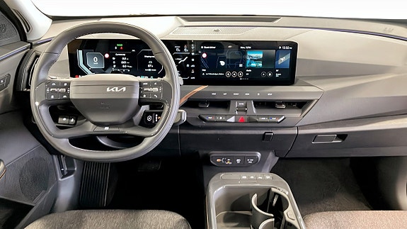 Kia EV5 4 of 5