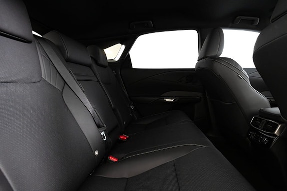 Lexus RX350h 15 of 27