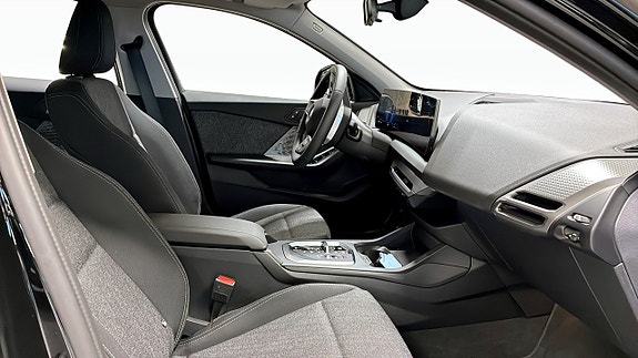 BMW 120 3 of 9