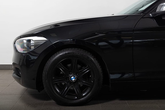 BMW 116d 4 of 5
