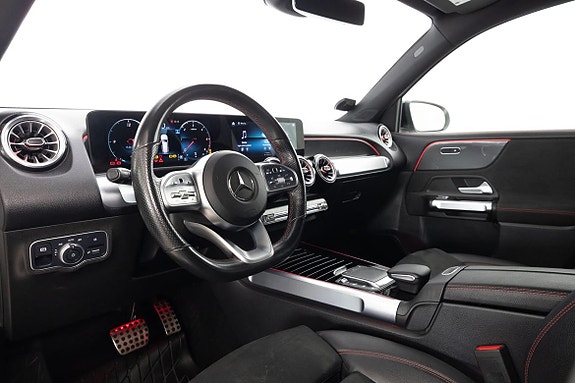 Mercedes-Benz GLB200 d 16 of 23