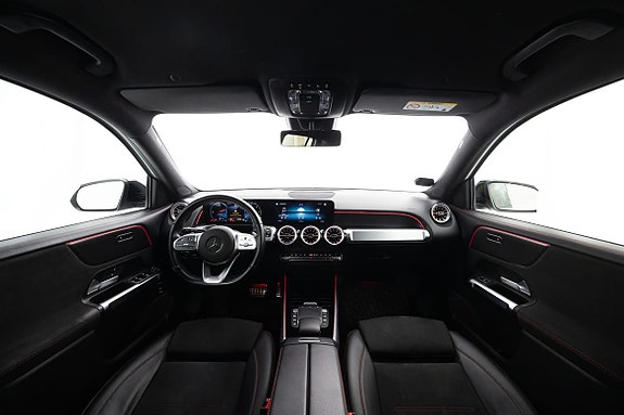 Mercedes-Benz GLB200 d 13 of 23
