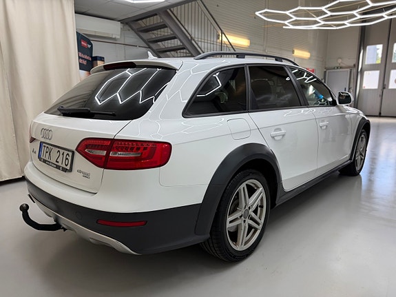 Audi A4 allroad 4 of 5
