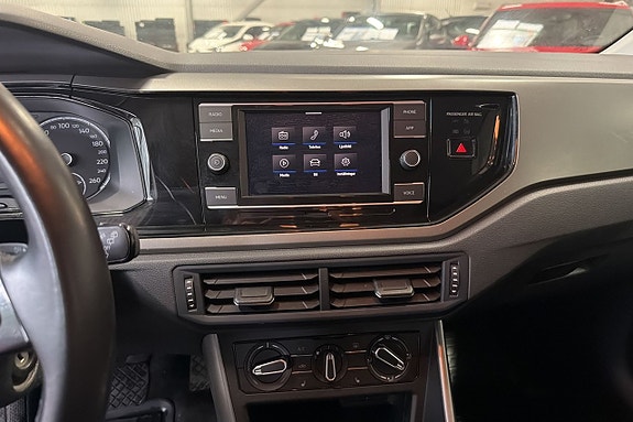 Volkswagen Polo 13 of 20