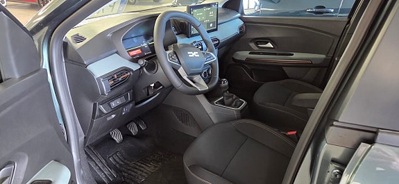 Dacia Sandero Stepway 2 of 2