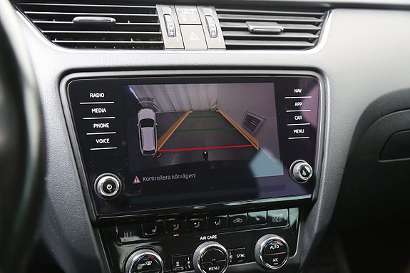Skoda Octavia 18 of 27