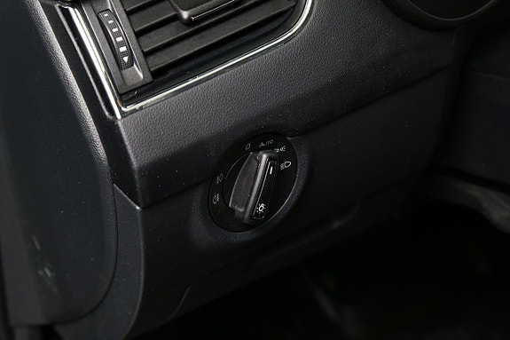 Skoda Octavia 11 of 27