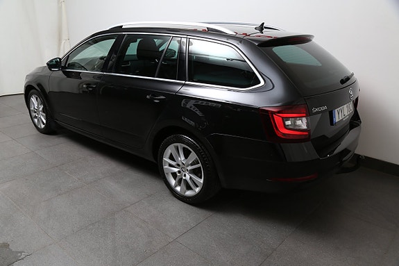 Skoda Octavia 4 of 5