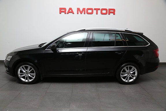 Skoda Octavia 3 of 5
