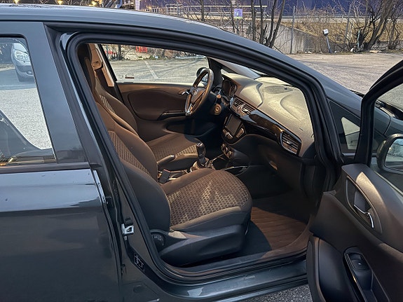 Opel Corsa 11 of 13