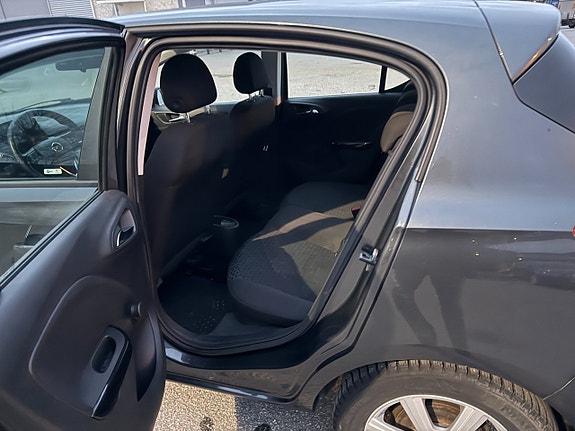 Opel Corsa 12 of 13