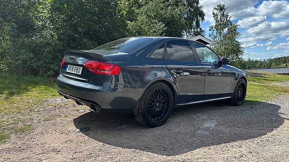 Audi A4 4 of 11