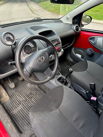 Toyota Aygo 5 of 5