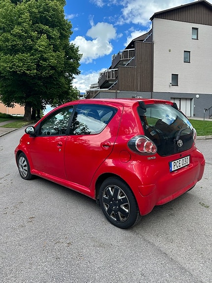 Toyota Aygo 3 of 5