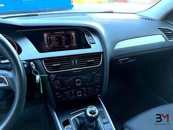 Audi A4 15 of 16