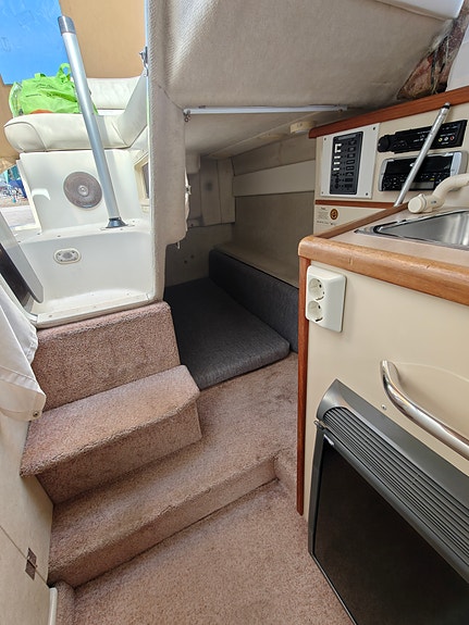 Bayliner 2355 Cierra V6 4 of 5