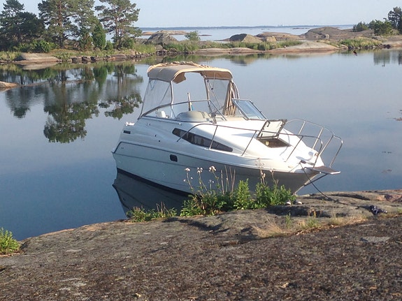 Bayliner 2355 Cierra V6 2 of 5