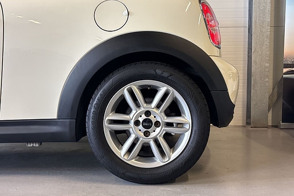MINI Cooper 7 of 22