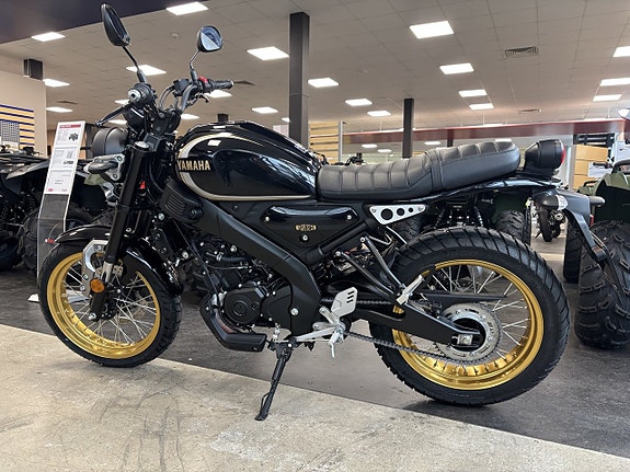 Yamaha XSR125 LEGACY - 318 mil 8 of 10