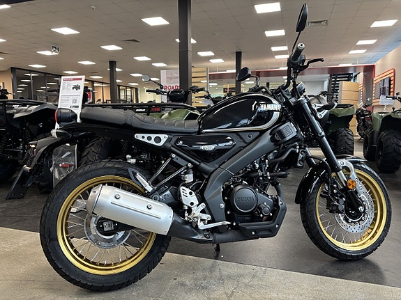 Yamaha XSR125 LEGACY - 318 mil 2 of 10