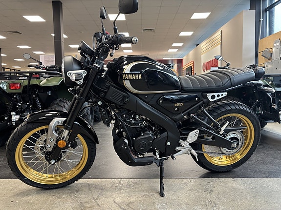 Yamaha XSR125 LEGACY - 318 mil 7 of 10
