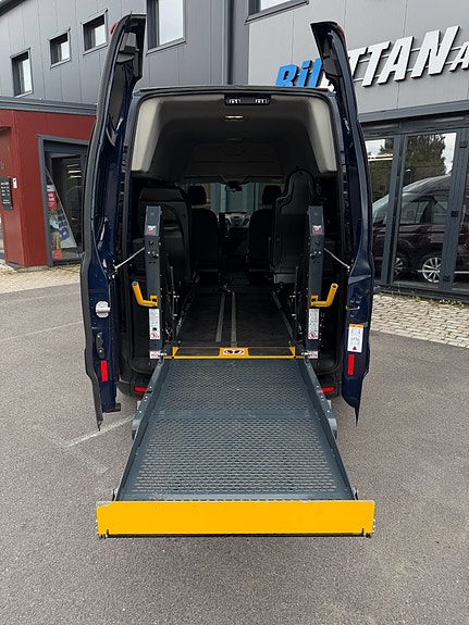 Ford Transit Custom 8 of 10