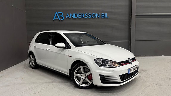 Volkswagen Golf I 2 of 5