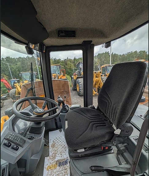 Volvo L30GS 9 of 9