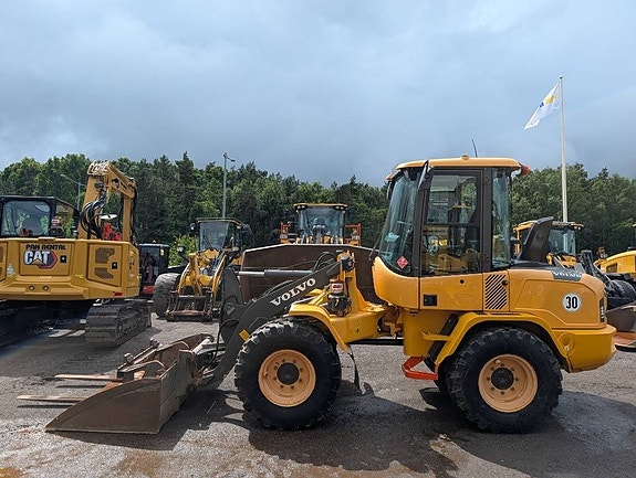 Volvo L30GS 4 of 9