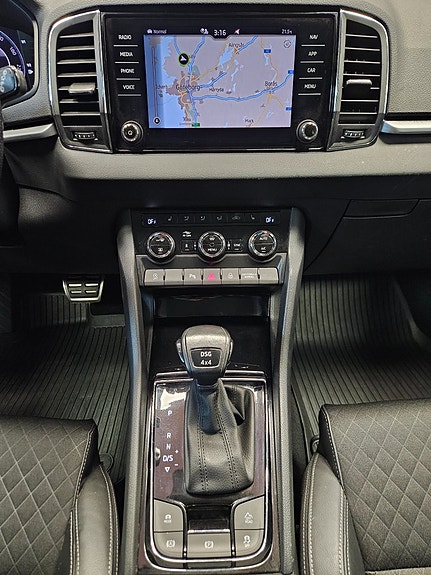 Skoda Karoq 21 of 27