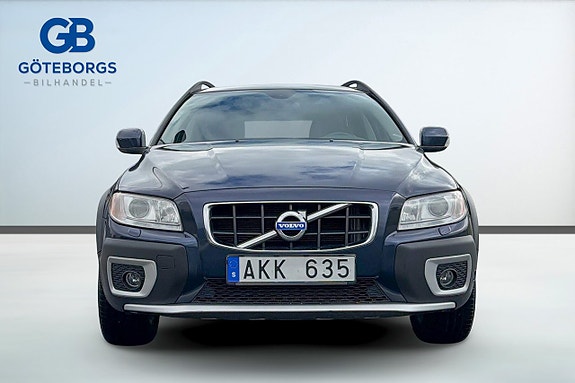 Volvo XC70 8 of 17