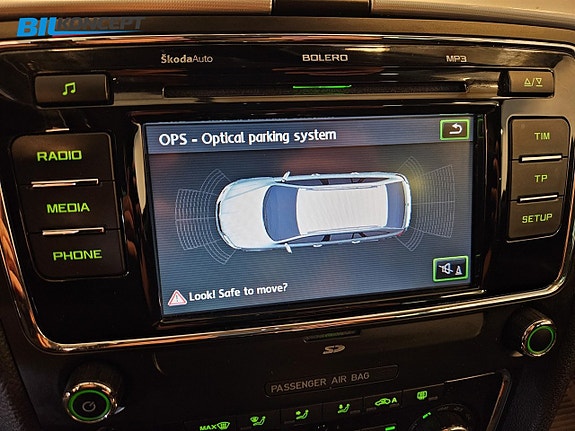 Skoda Superb 16 of 20