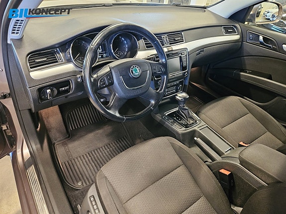 Skoda Superb 13 of 20
