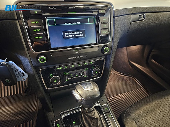 Skoda Superb 15 of 20