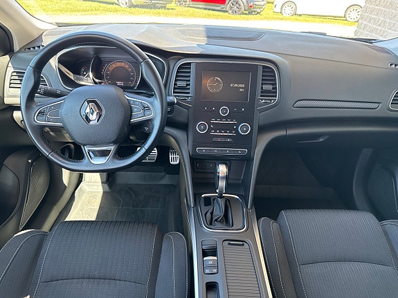 Renault Megane 5 of 15