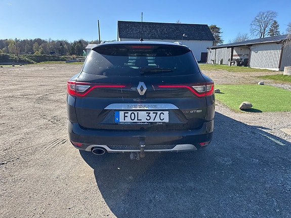 Renault Megane IV 2 of 3