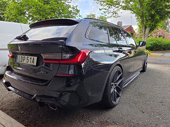 BMW 330d 9 of 17