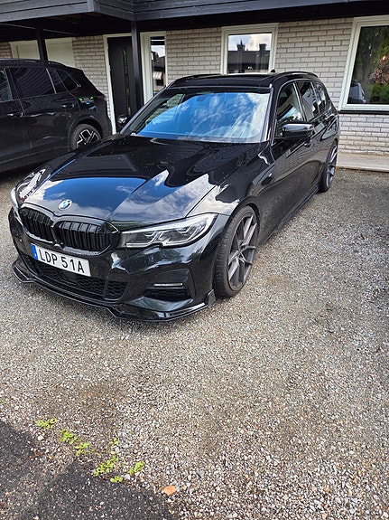 BMW 330d 7 of 17